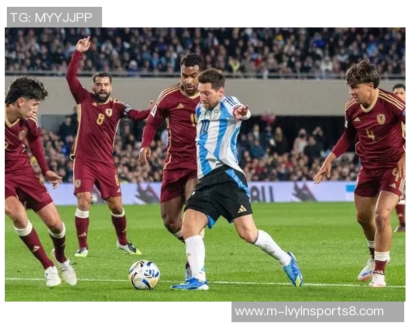 球星风采尽显足球场上的传奇瞬间与精彩瞬间分享